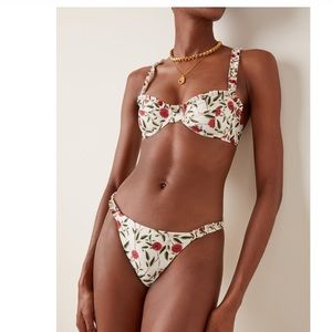 NWT NBW Agua De Agua Bendita Bikini Top XS